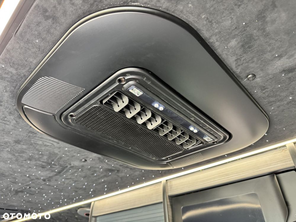 Mercedes-Benz Sprinter - 23