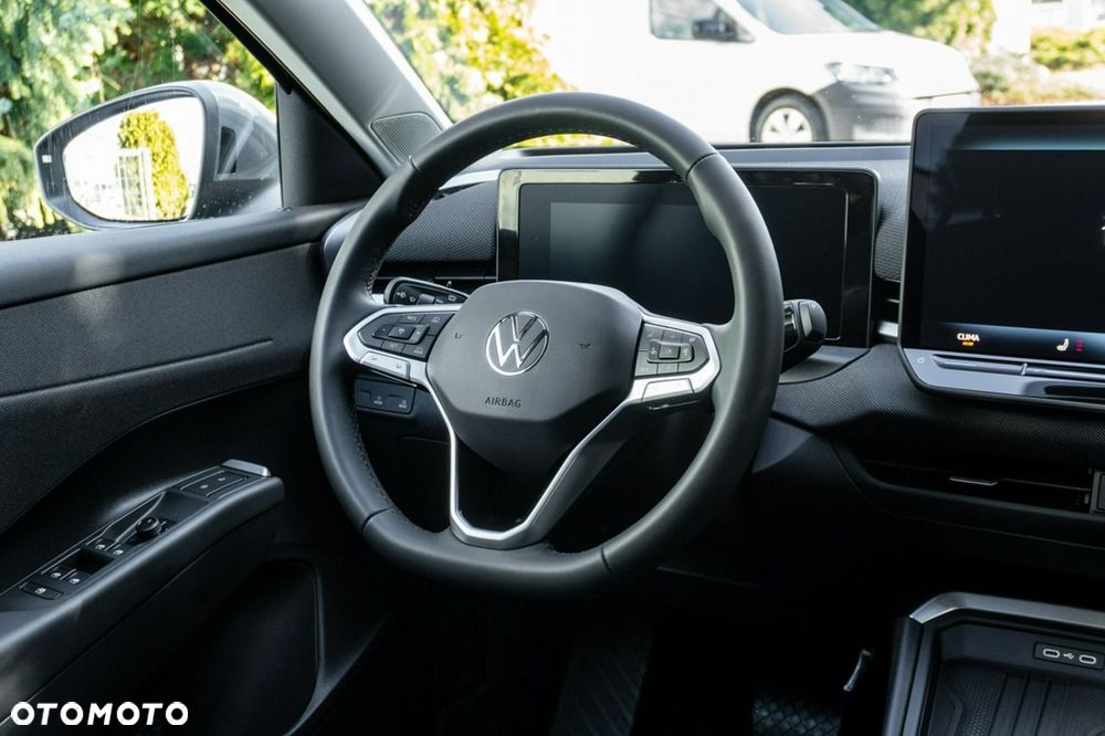 Volkswagen T-Roc - 22
