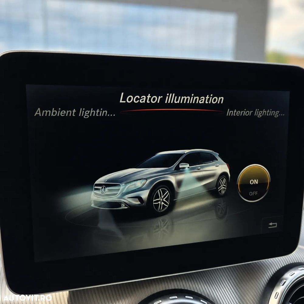 Mercedes-Benz GLA 180 7G-DCT Urban - 13