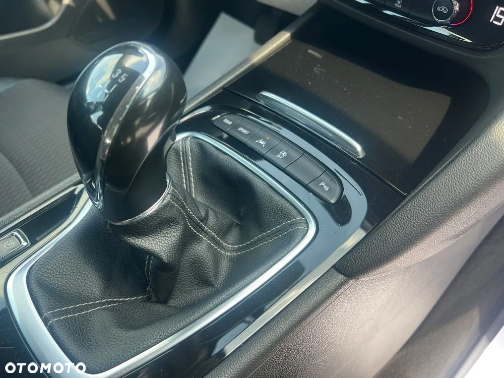 Opel Insignia 2.0 CDTI 4x4 Enjoy S&S - 31