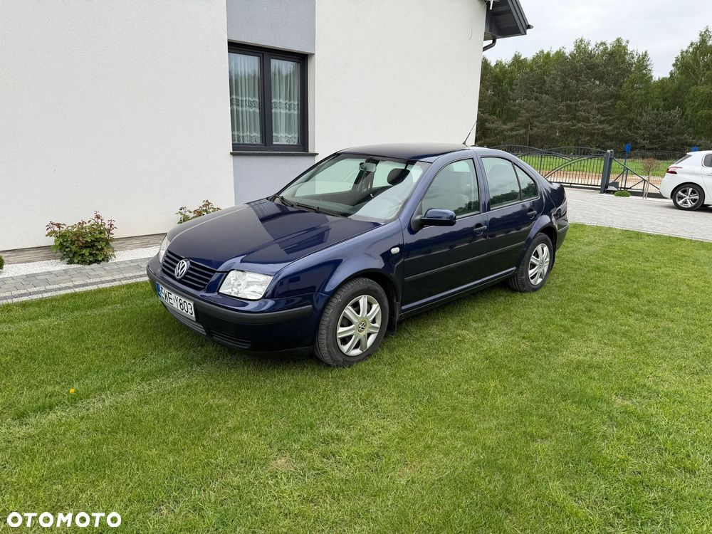 Volkswagen Bora - 1