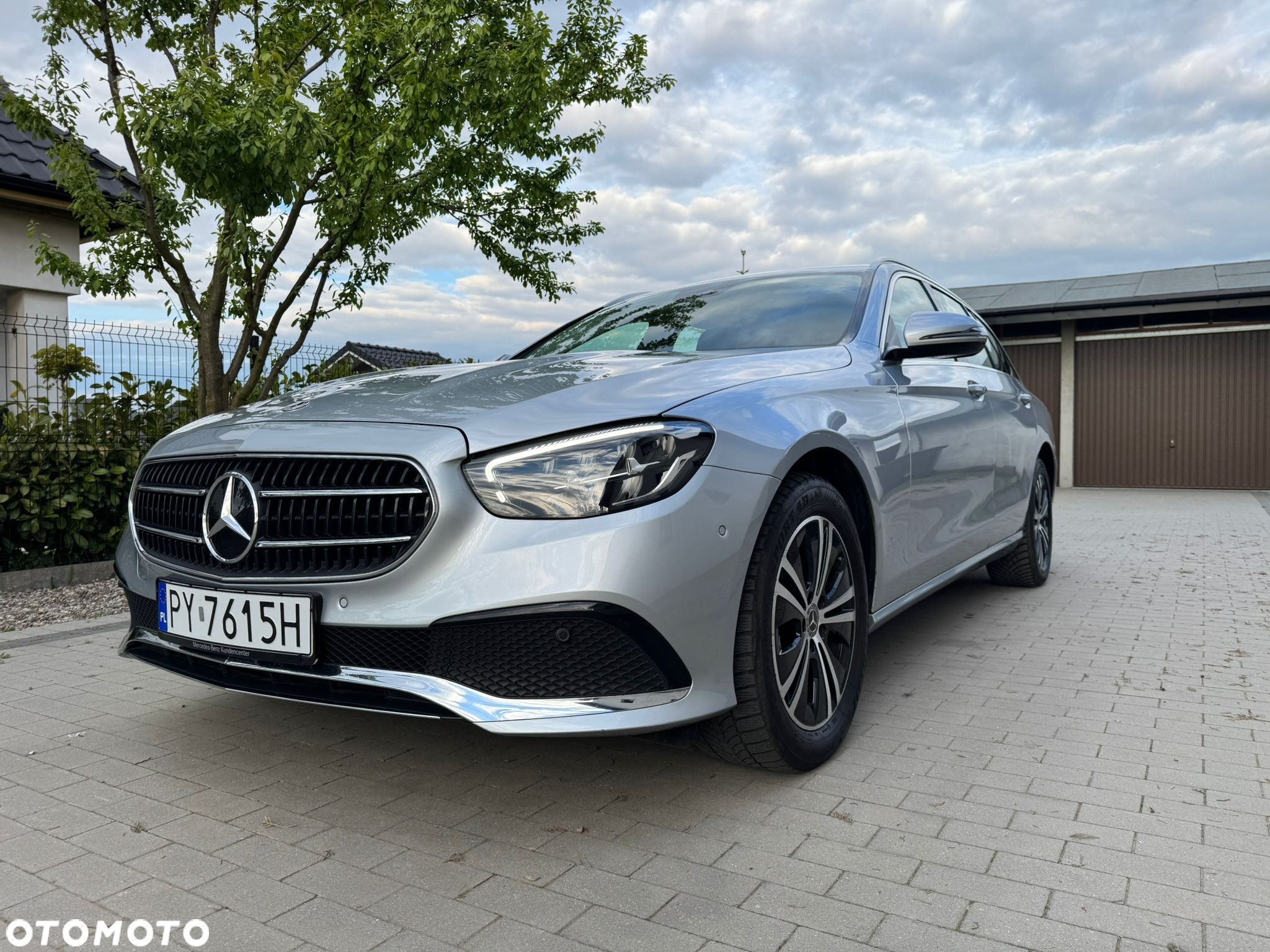Mercedes-Benz Klasa E 220 d T 9G-TRONIC Avantgarde - 3