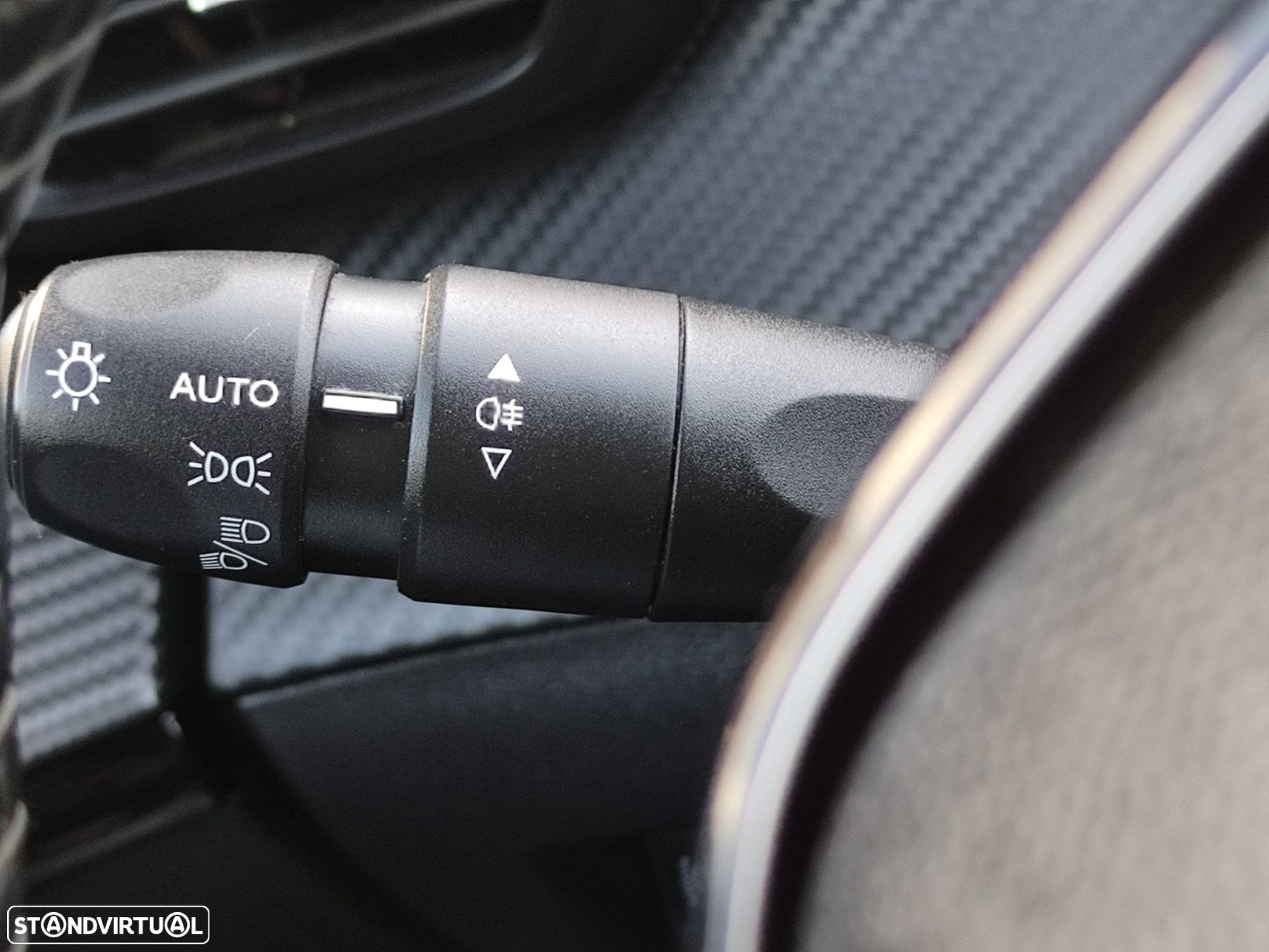 Peugeot 208 1.2 PureTech Active - 15