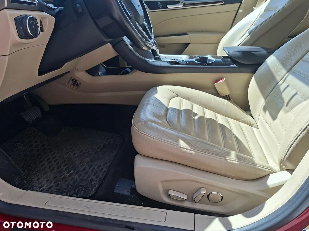 Ford Fusion - 20
