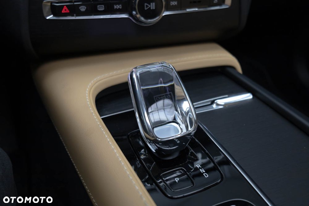 Volvo XC 90 T8 AWD Recharge Ultimate Bright - 19
