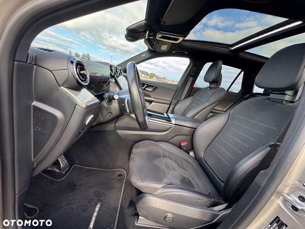 Mercedes-Benz GLC 300 4Matic 9G-TRONIC AMG Line Plus - 25
