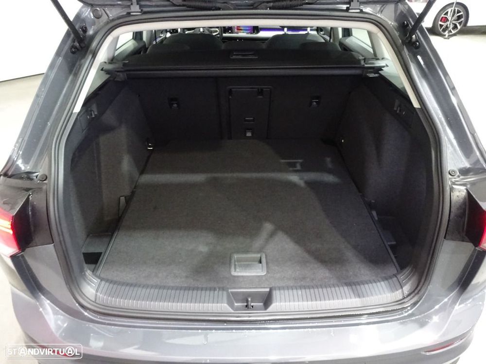 VW Golf Variant 2.0 TDi Conceptline - 31