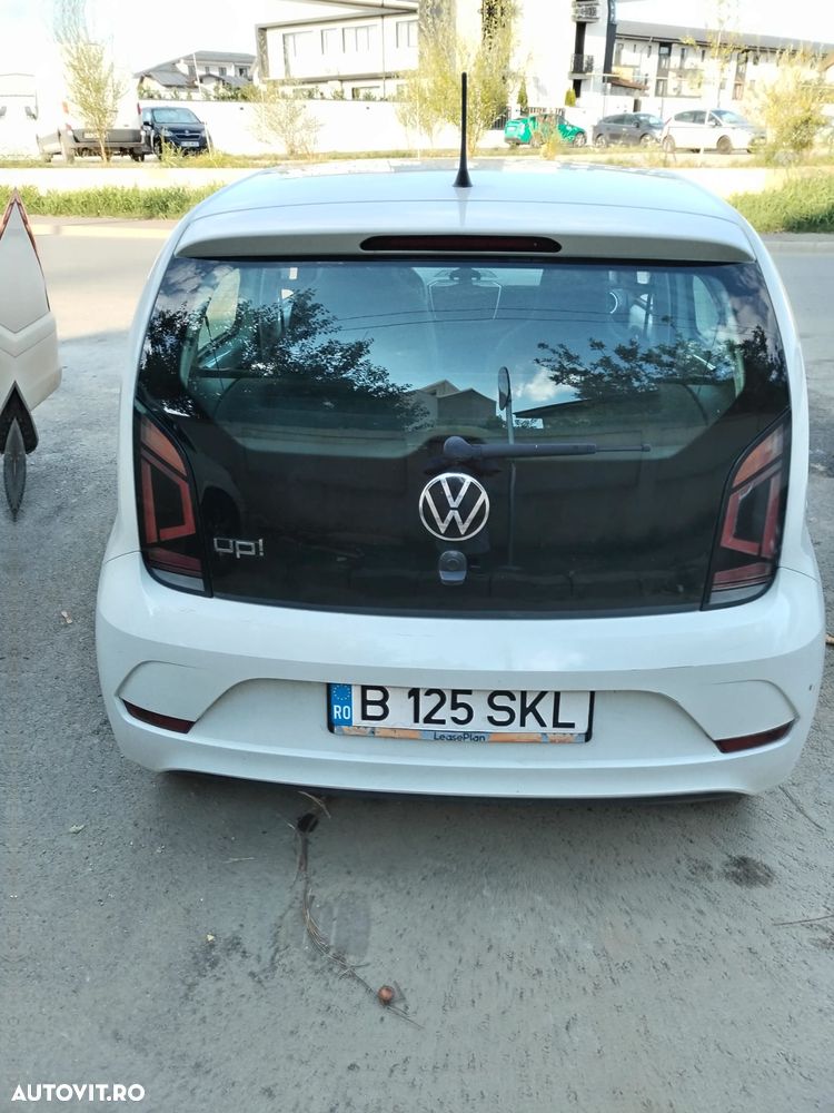 Volkswagen up! 1.0 MPI High - 14