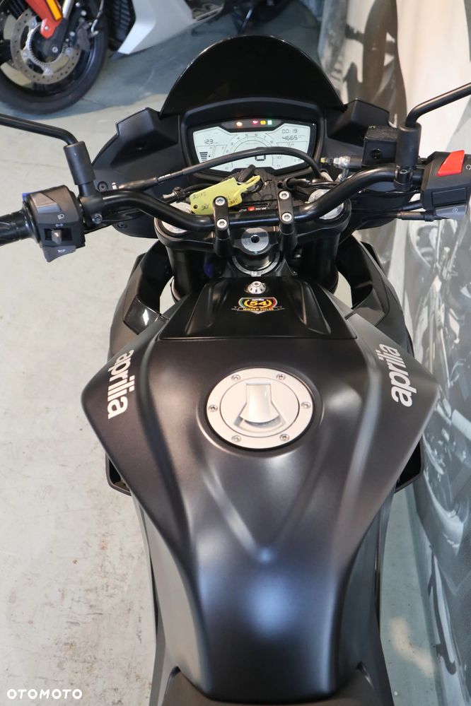 Aprilia Tuono - 11
