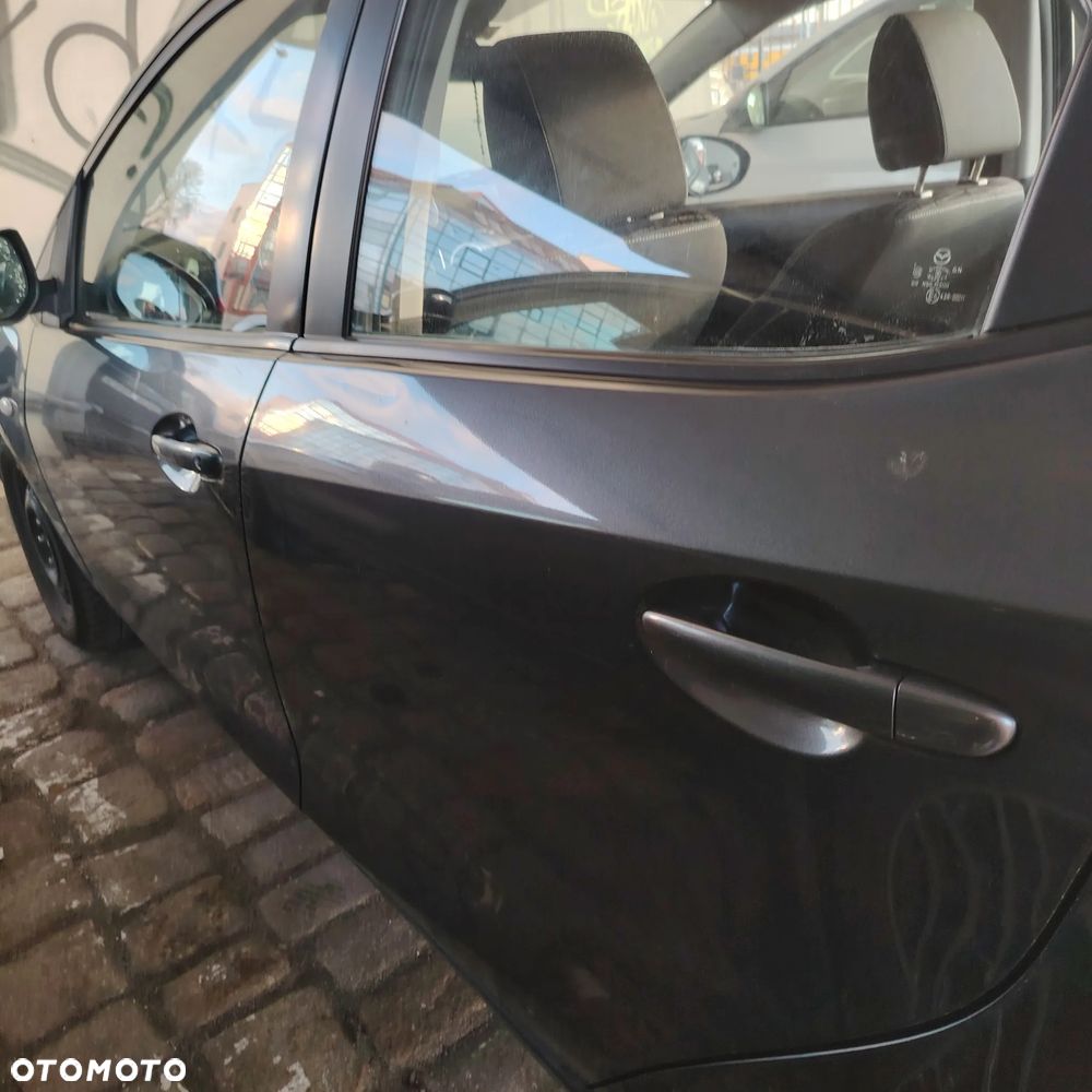 Mazda 2 1.3 Exclusive - 12