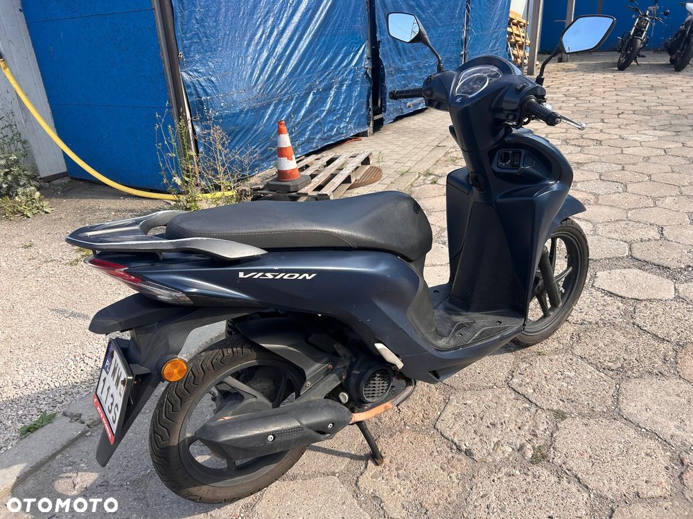 Honda Vision - 4