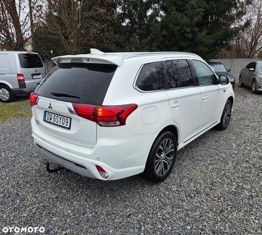 Mitsubishi Outlander 2.4 4WD Spirit+ - 6
