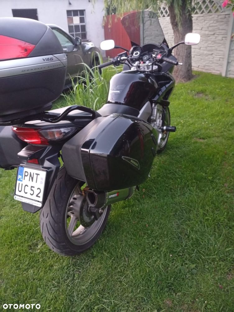 Honda CBF - 2