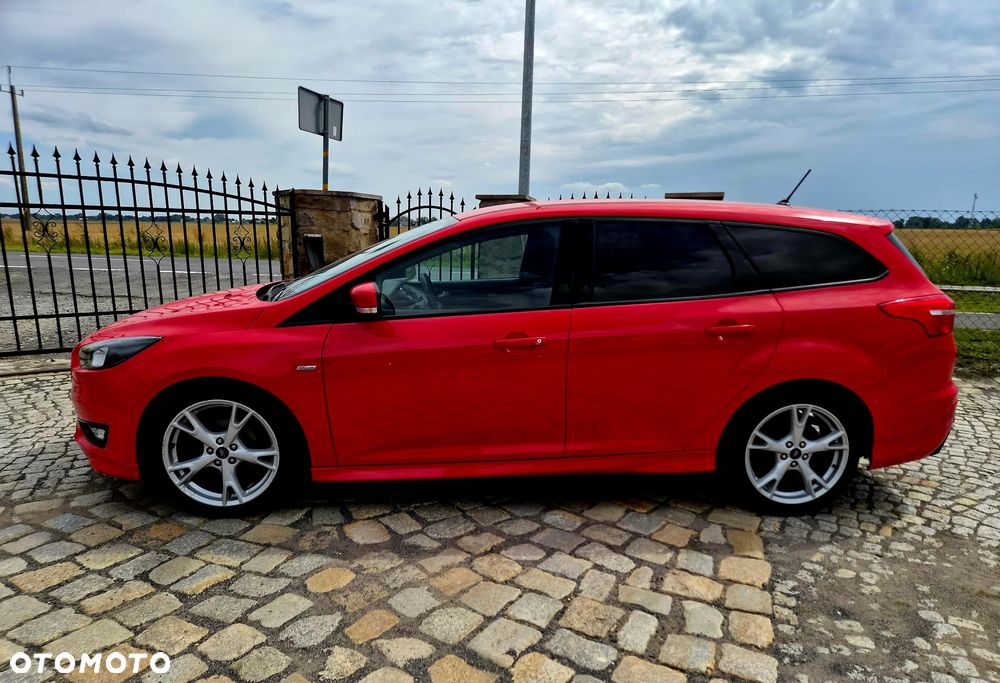 Ford Focus 1.0 EcoBoost ST-Line Red ASS - 6