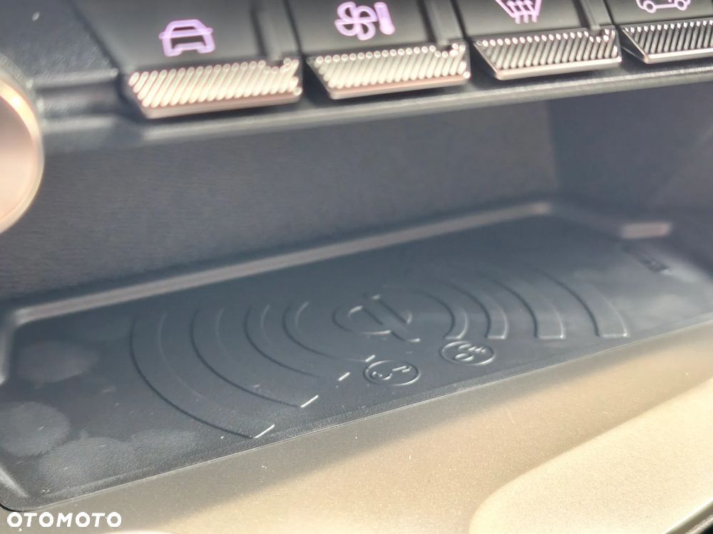 Peugeot 308 1.2 mHEV Allure S&S e-DCS6 - 20