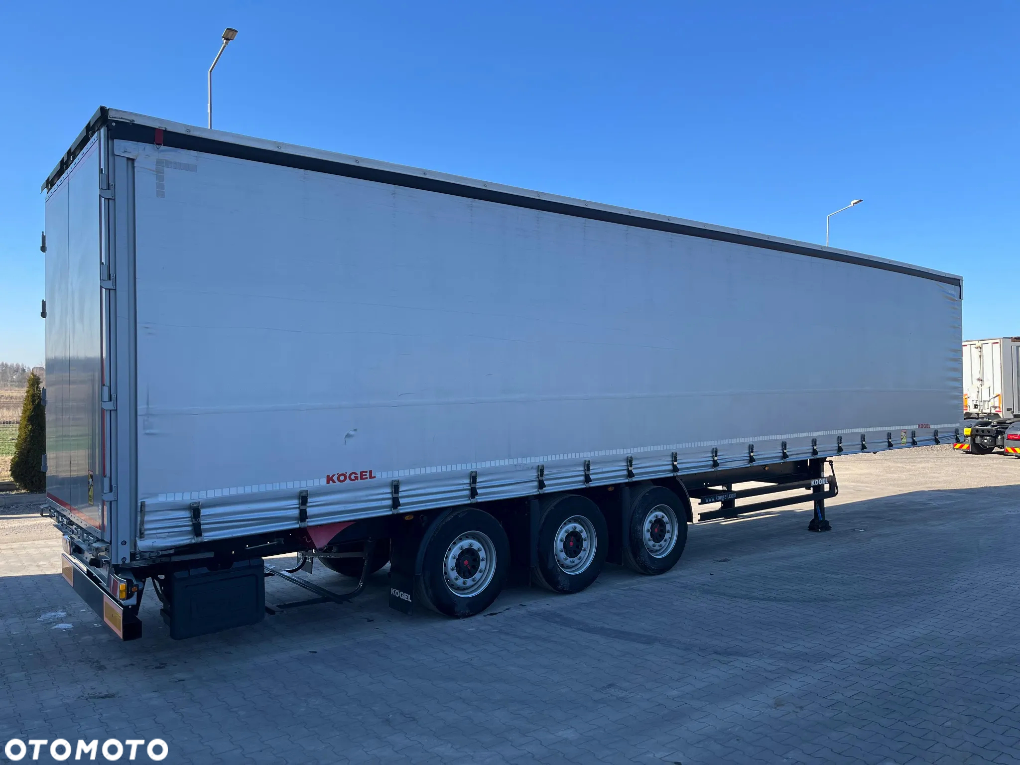 Kögel SN24 / STANDARD / VARIOS / PODNOSZONY DACH - 4