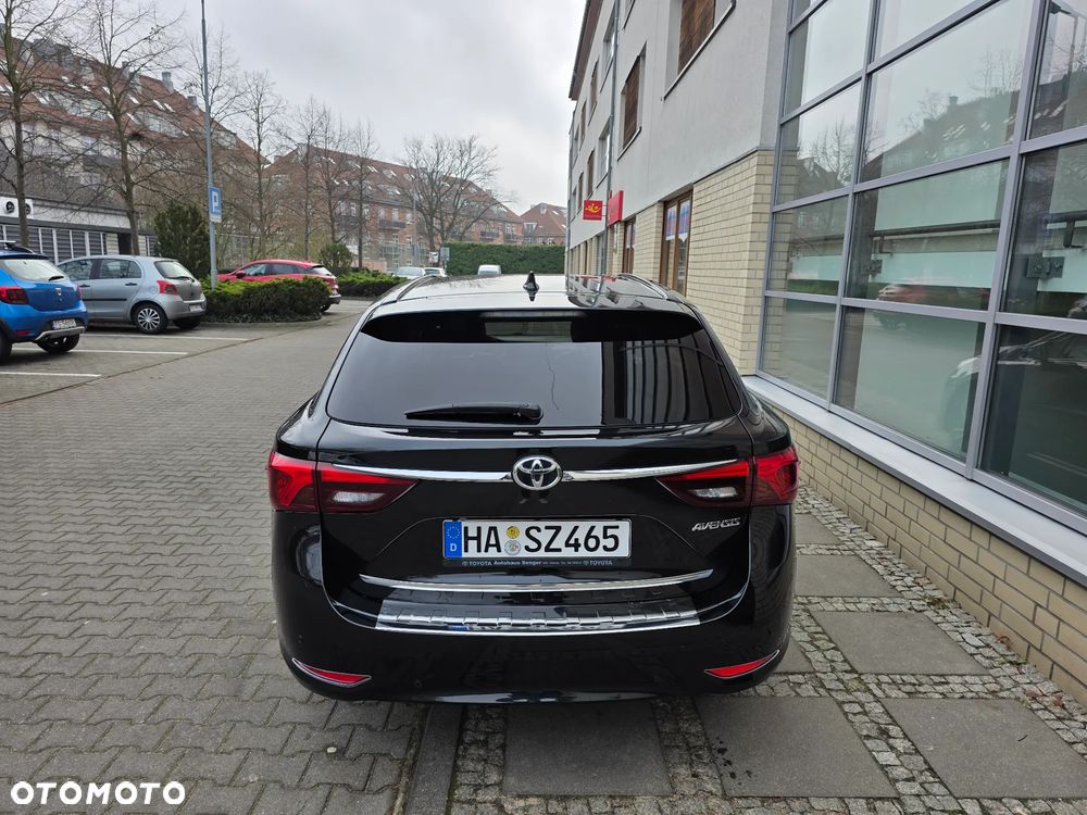 Toyota Avensis 1.8 Prestige - 6