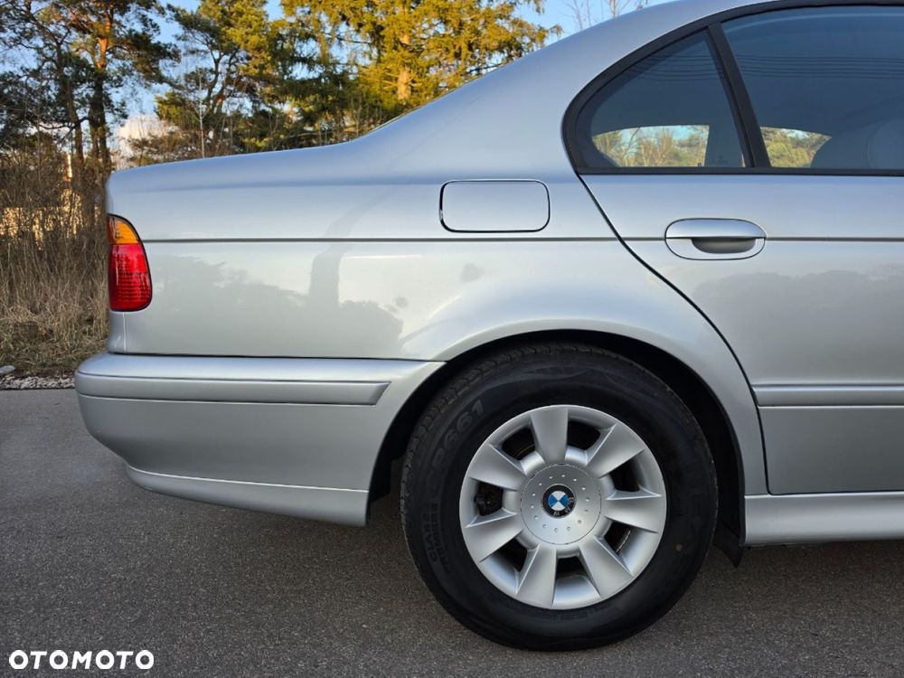 BMW Seria 5 - 16