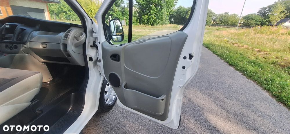 Opel VIVARO - 14
