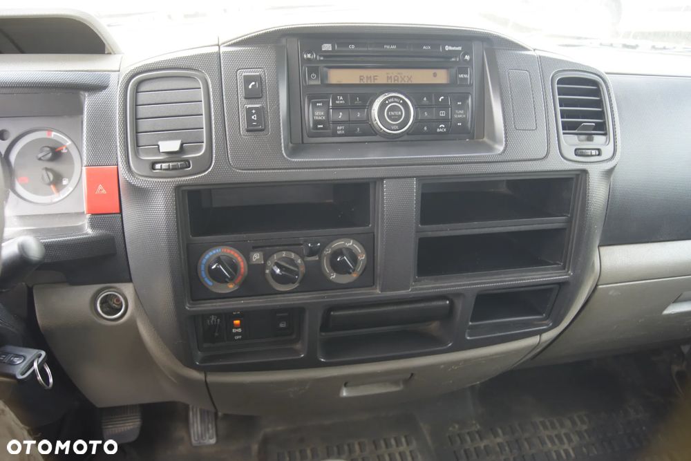 Nissan CABSTAR - 23