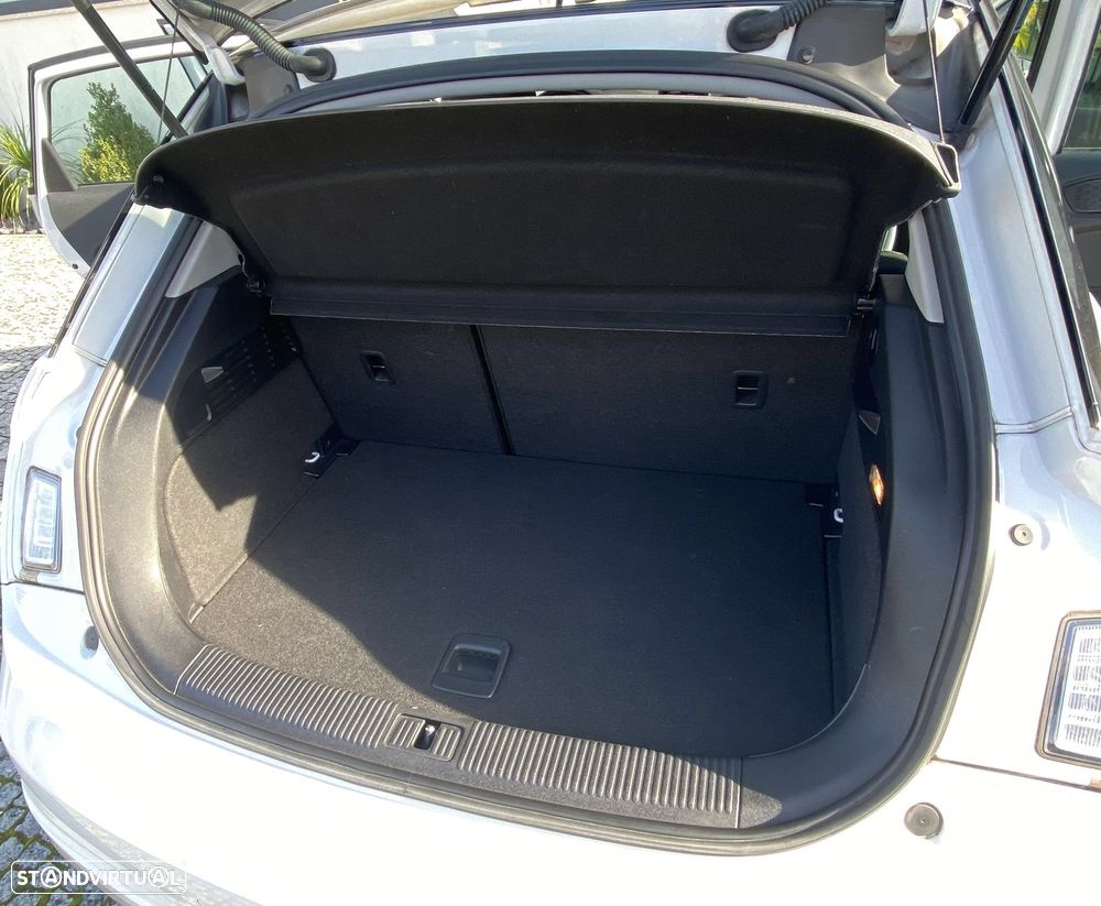 Audi A1 Sportback 1.6 TDI S-line - 29