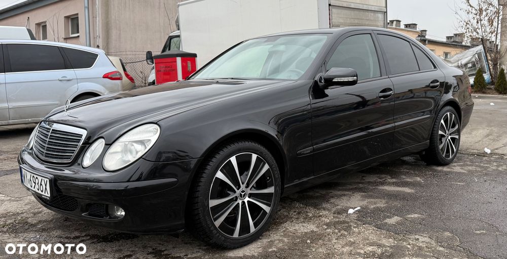 Mercedes-Benz Klasa E 200 Kompressor Classic Sport Edition - 11