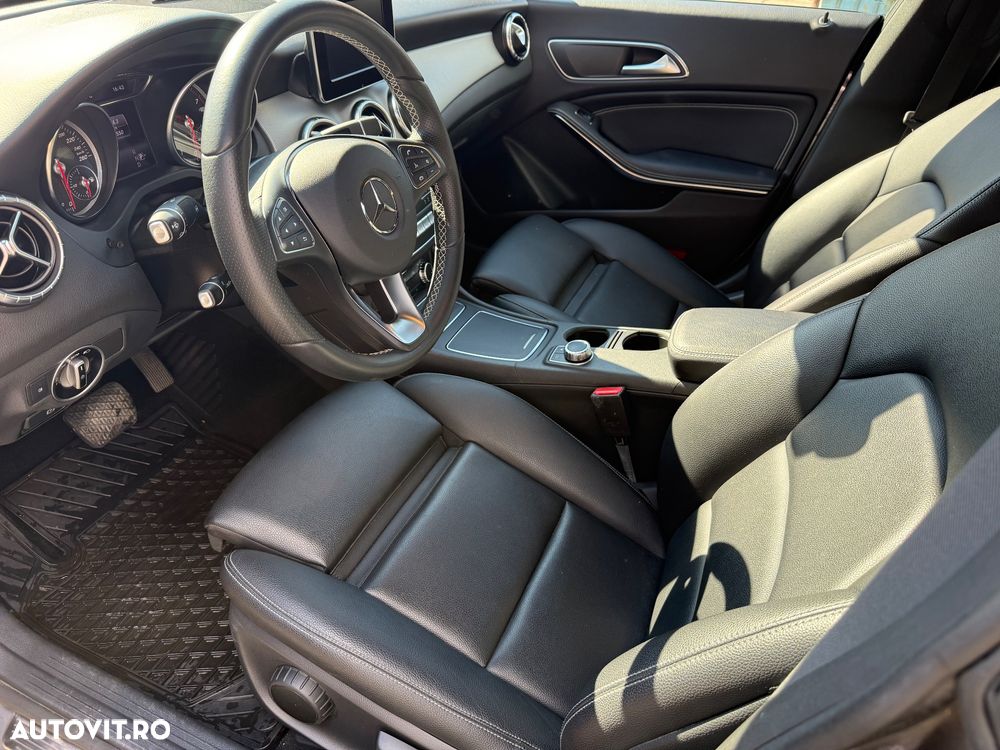 Mercedes-Benz CLA 180 - 4