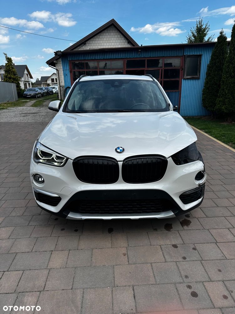BMW X1 xDrive25i xLine sport - 3