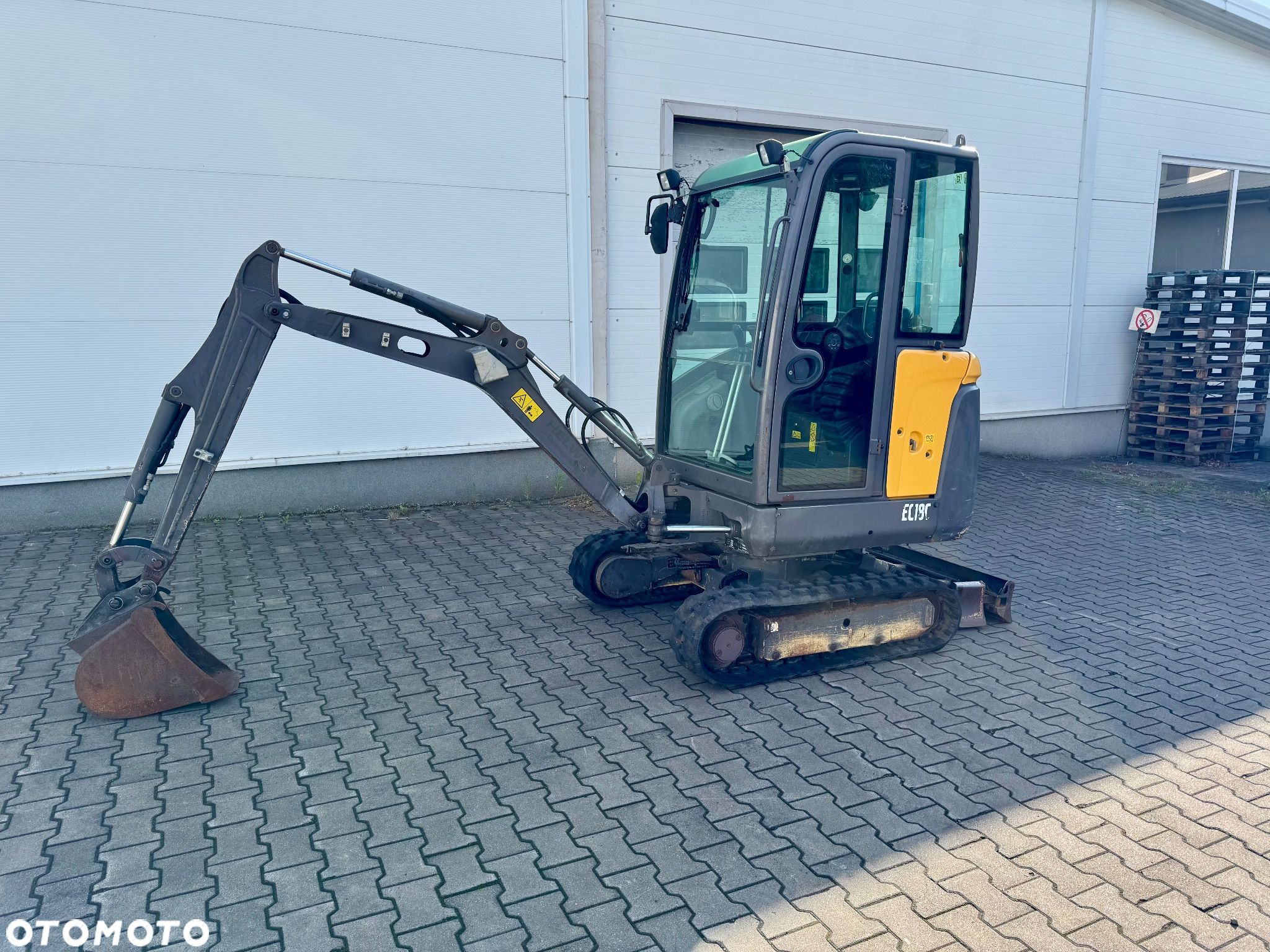 Volvo EC18C - 1