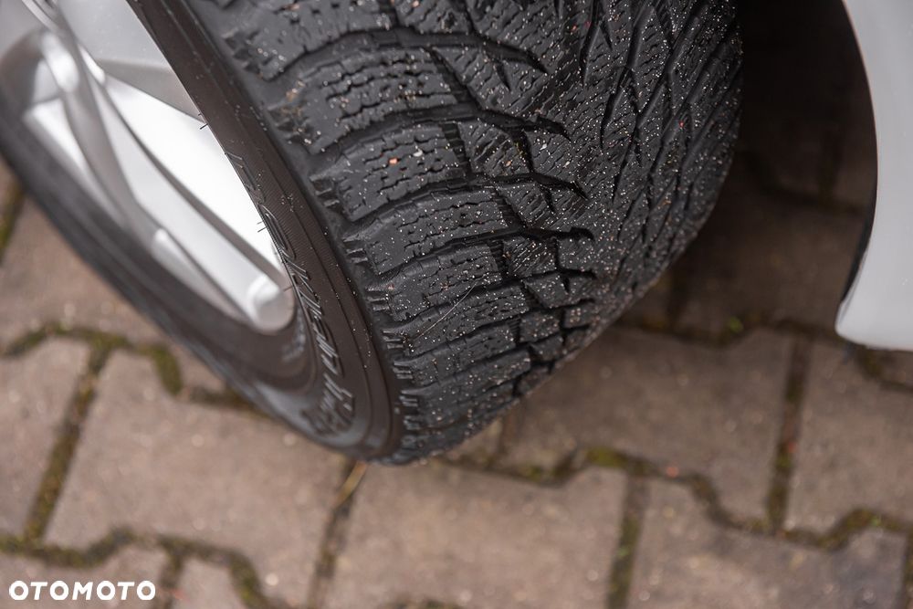 Porsche Cayenne Platinum Edition - 32