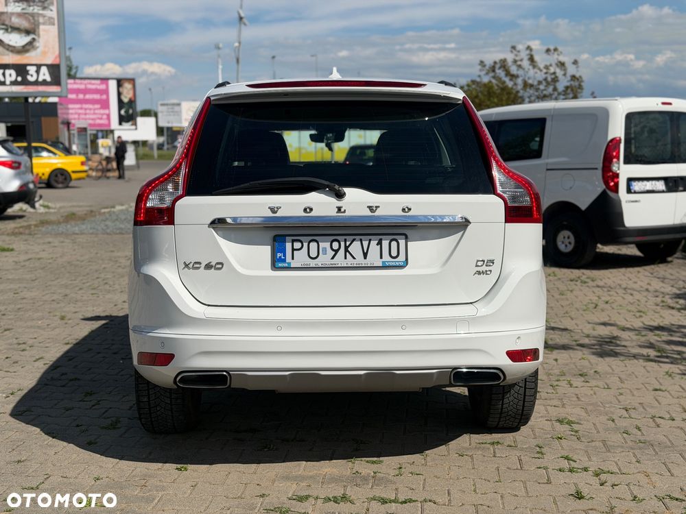 Volvo XC 60 D5 AWD Momentum - 8