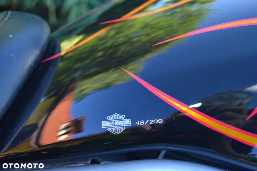 Harley-Davidson V-Rod Street Rod - 8