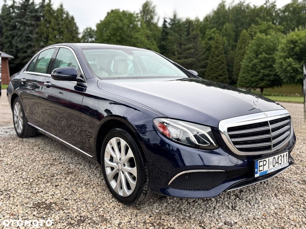 Mercedes-Benz E-Class 2017 photo 4