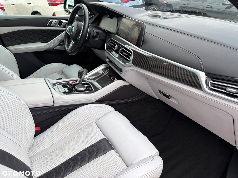 BMW X6M - 12