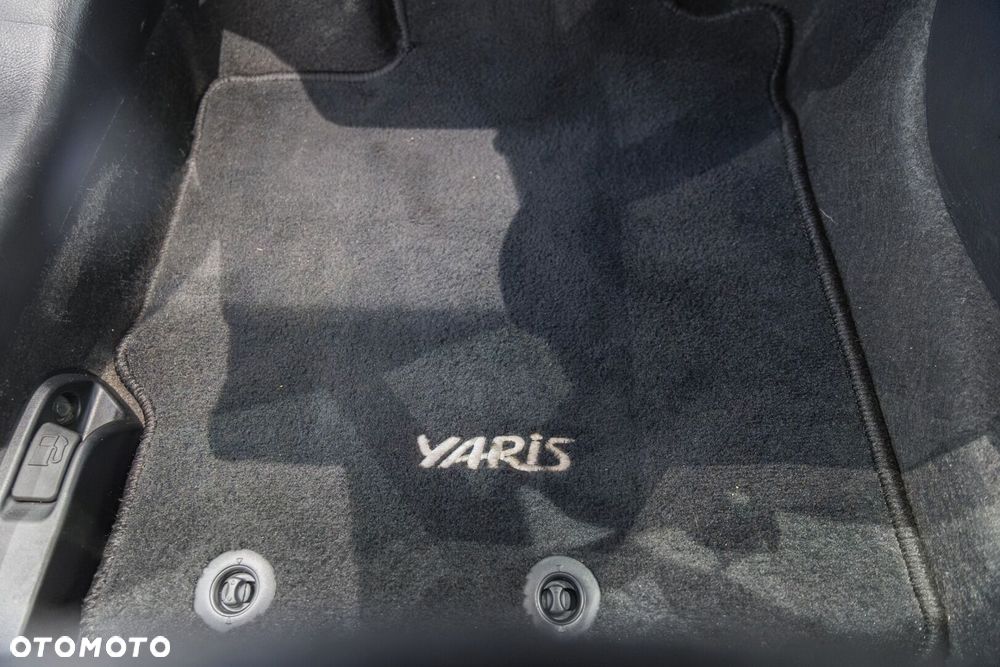 Toyota Yaris - 35