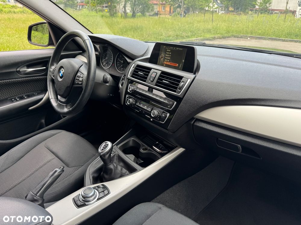 BMW Seria 1 118i Edition Metropolitan - 13