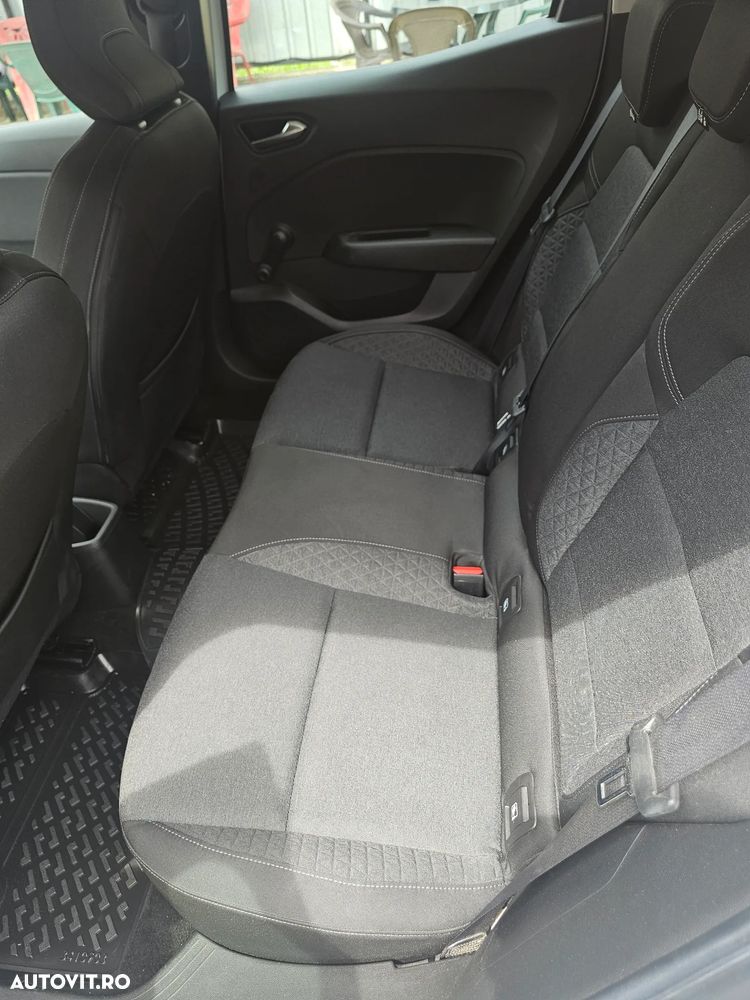 Renault Clio - 16