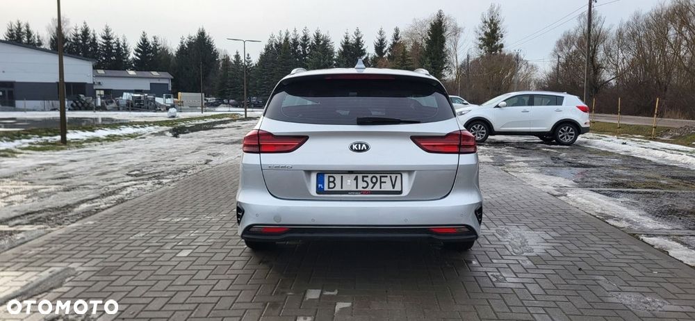 Kia Ceed - 6