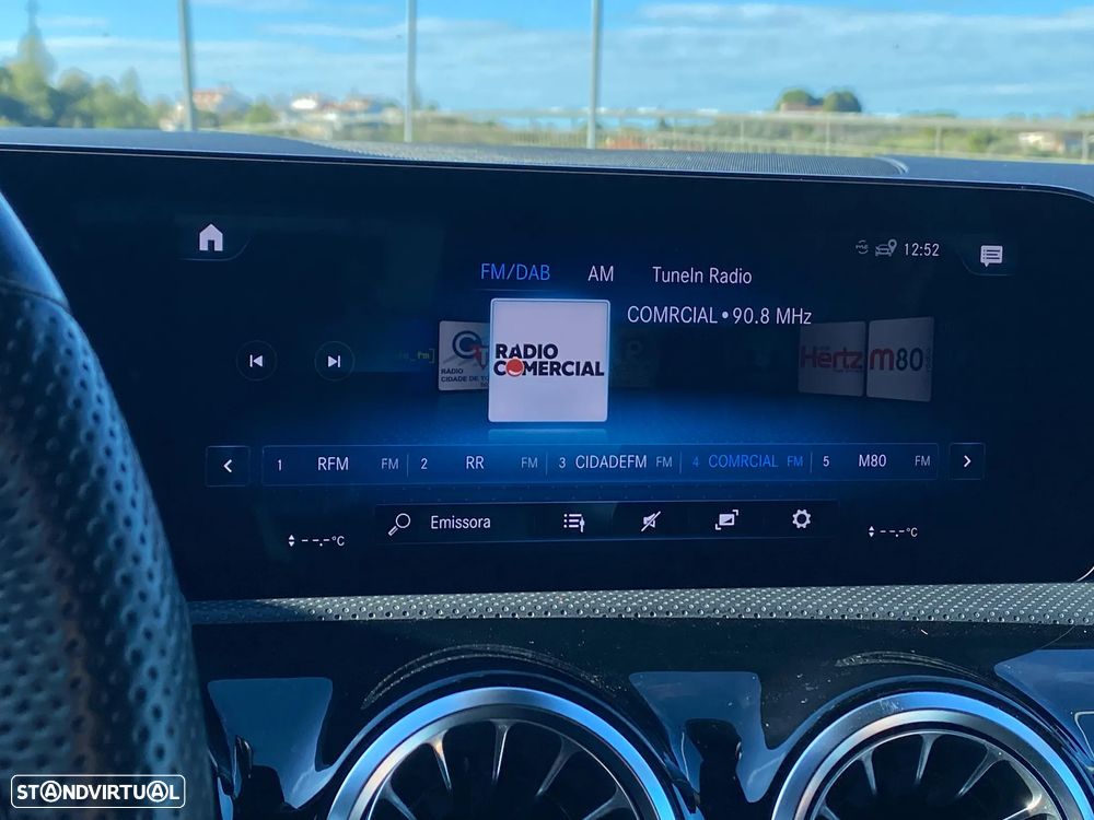 Mercedes-Benz CLA 250 e 8G-DCT AMG Line - 33