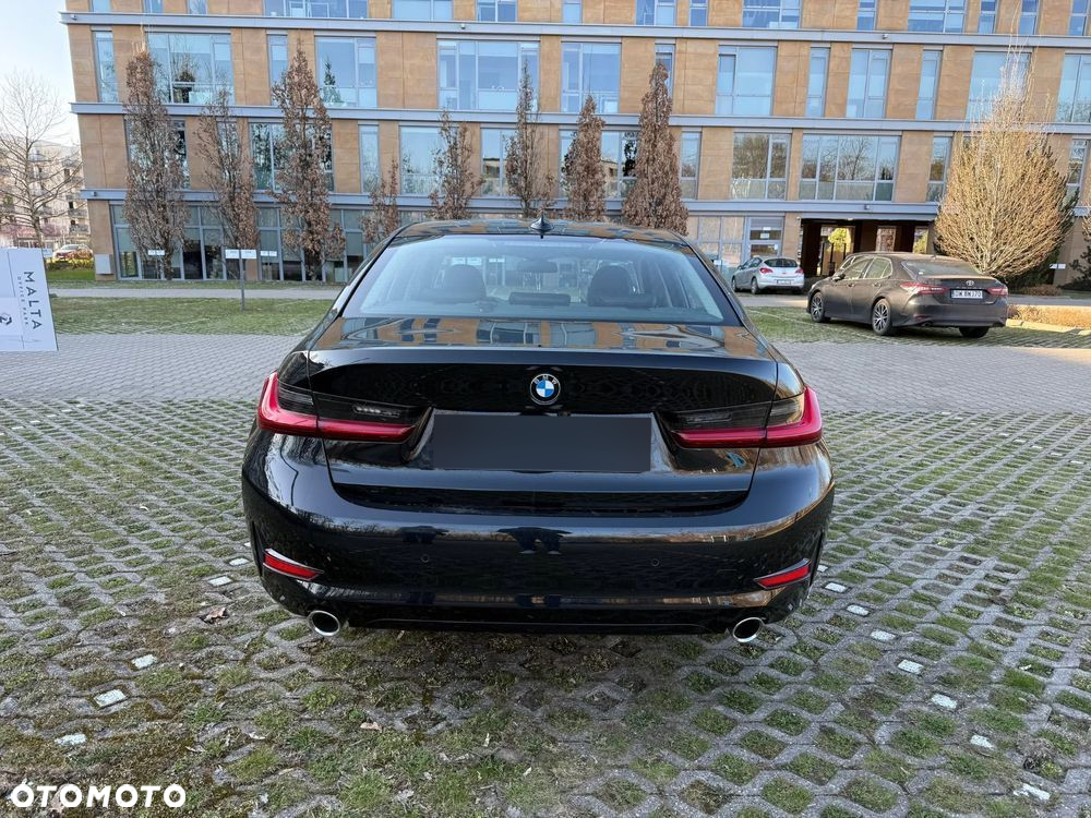 BMW Seria 3 320d Sport Line sport - 4