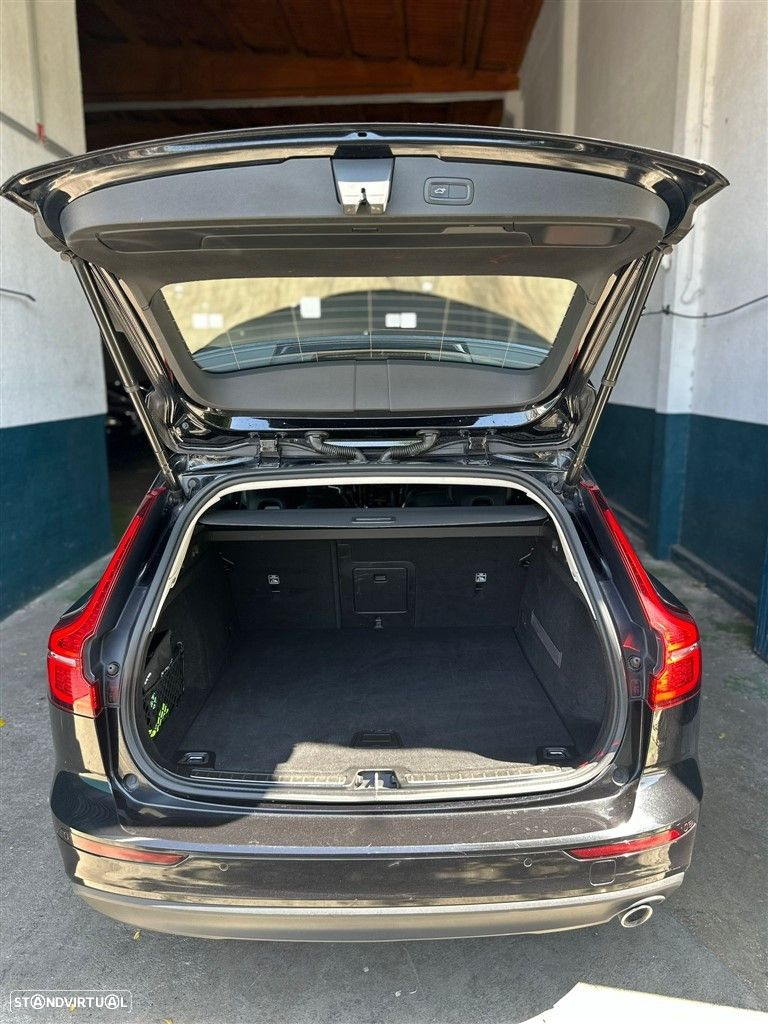 Volvo V60 2.0 D3 Momentum Geartronic - 7