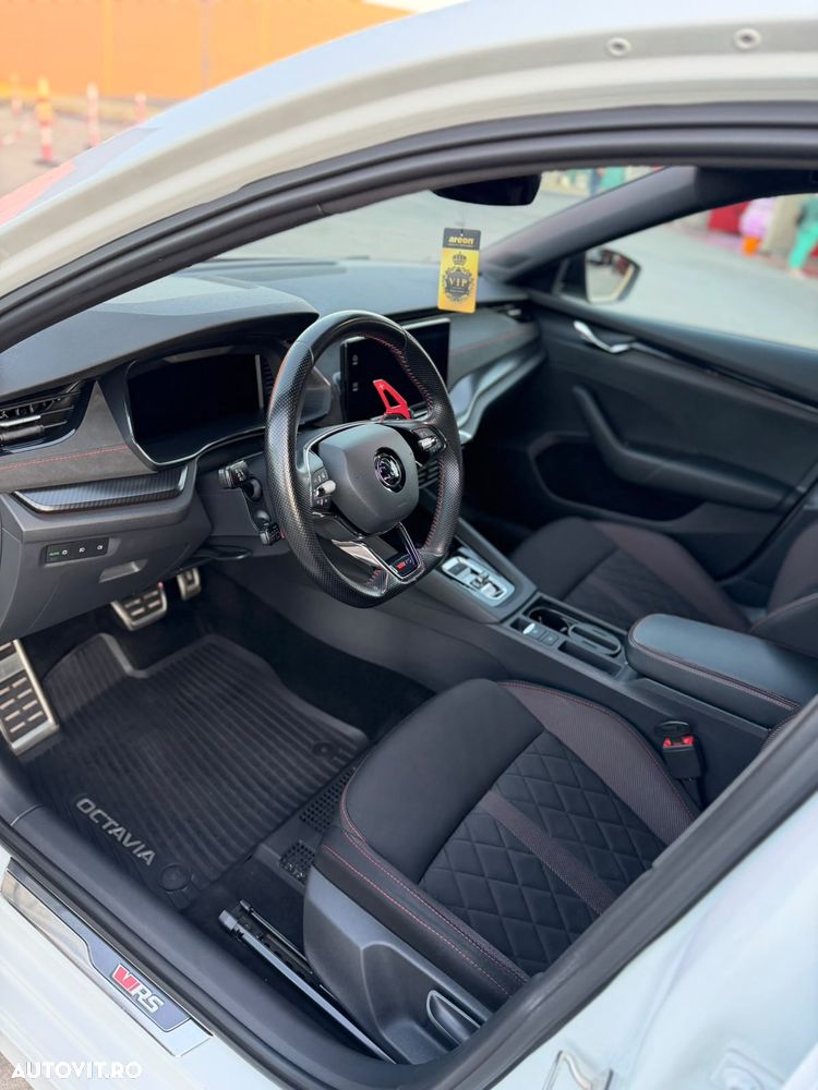 Skoda Octavia RS 2.0 TSI DSG - 7