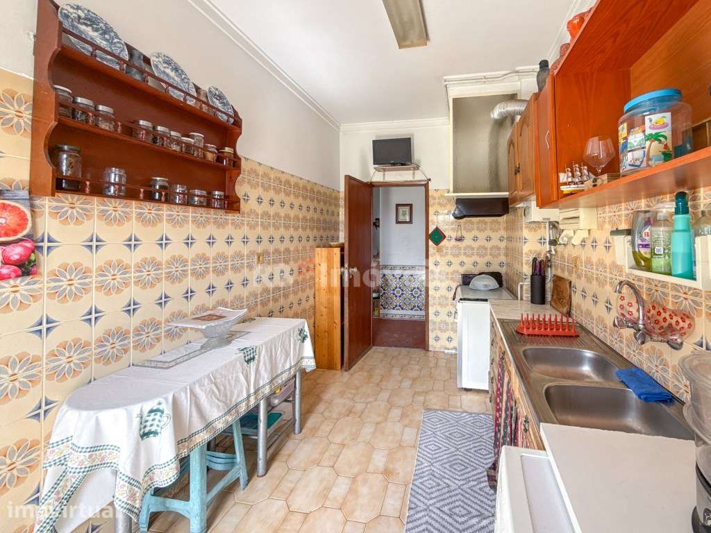 Apartamento T2 com duas varandas no centro de Abrantes - Grande imagem: 5/31