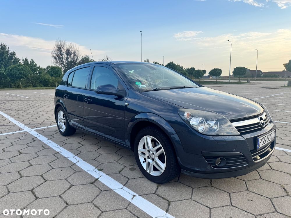 Opel Astra 1.6 Enjoy - 1