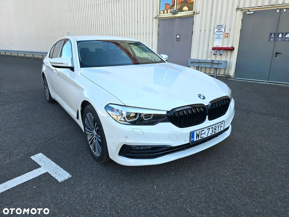BMW Seria 5 530e iPerformance Luxury Line sport - 3