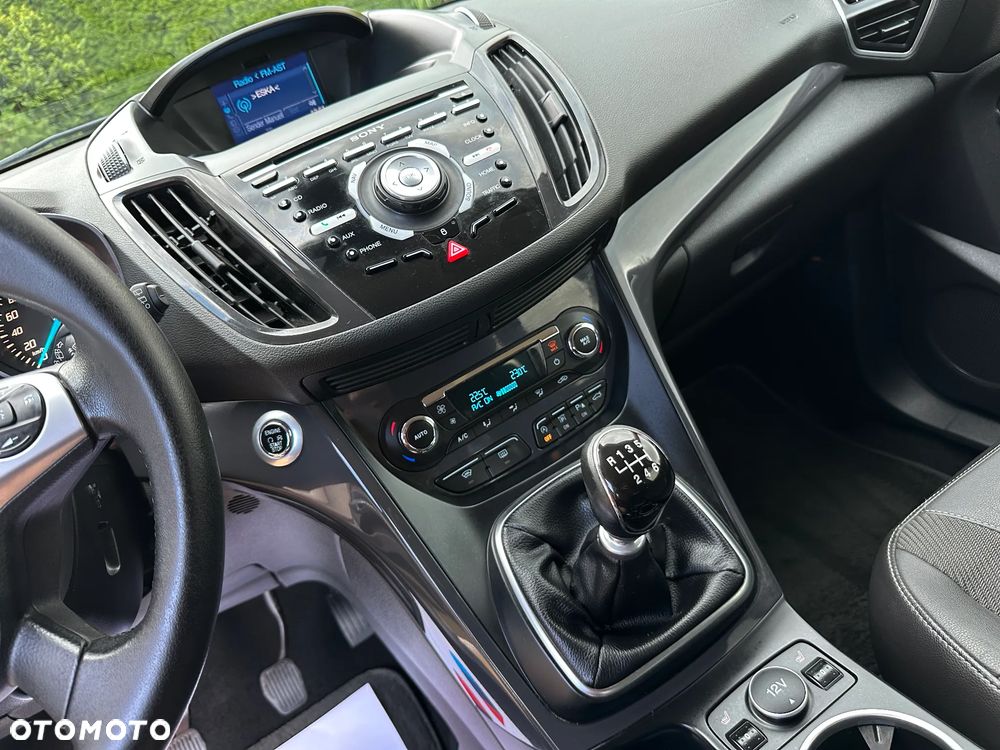 Ford Kuga 1.6 EcoBoost FWD Titanium ASS - 4