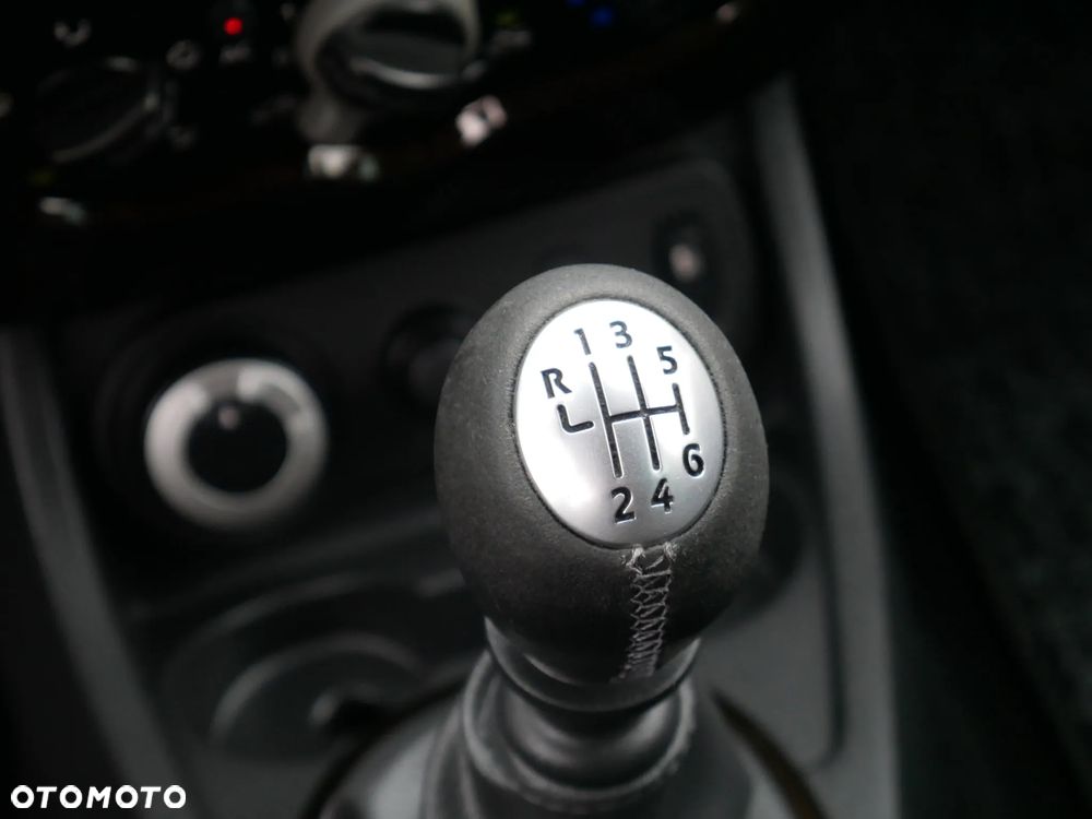 Dacia Duster 1.6 16V 105 4x4 Celebration - 21
