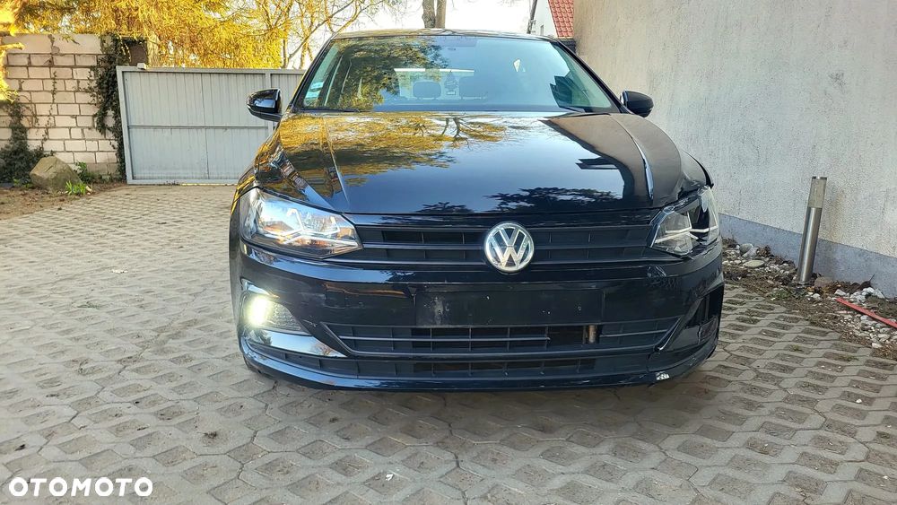 Volkswagen Polo - 1