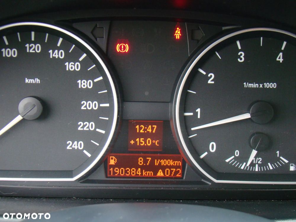 BMW Seria 1 118i - 21