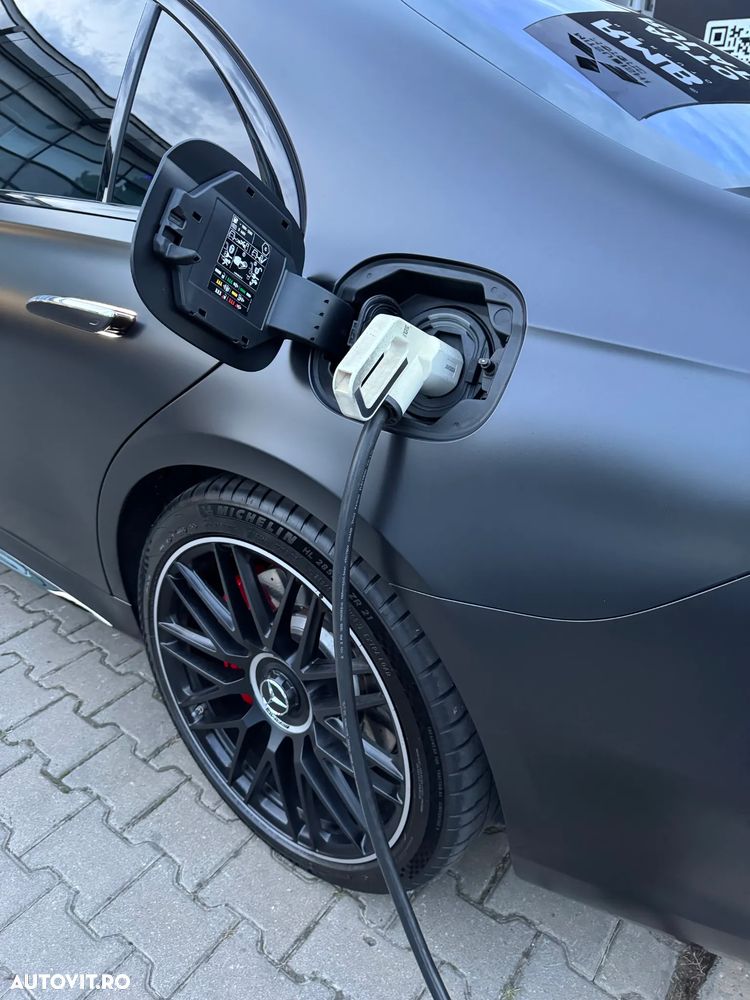 Mercedes-Benz S 63 AMG E Performance AMG Speedshift MCT 9G - 35